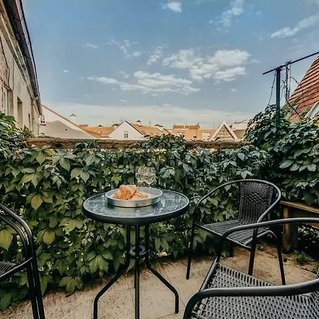 City Apartments- Pilies Street Balcony
