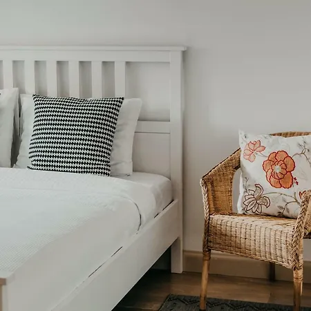 City Apartments- Pilies Street Balcony *